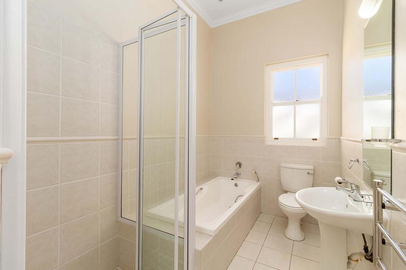 To Let 5 Bedroom Property for Rent in Steenberg Estate Western Cape